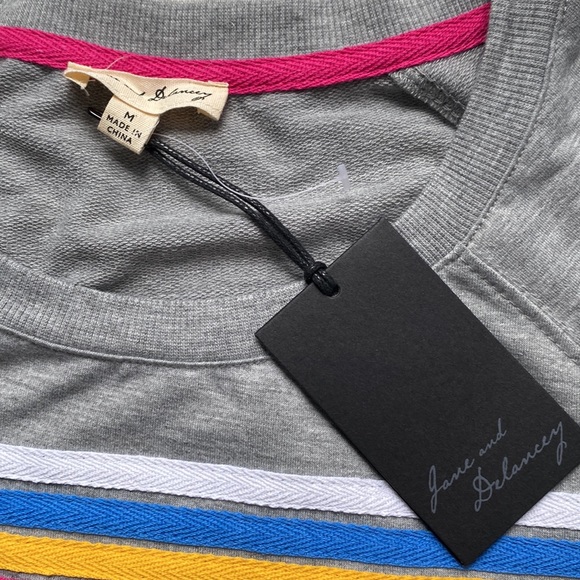 NWT Jane & Delaney striped tee. Size M. - Picture 7 of 9